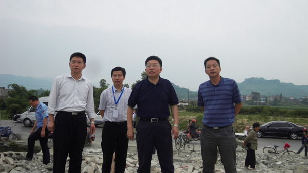 蔣宜茂、胡華超同志檢查工業(yè)園區(qū)良種場(chǎng)片區(qū)房屋拆遷工作