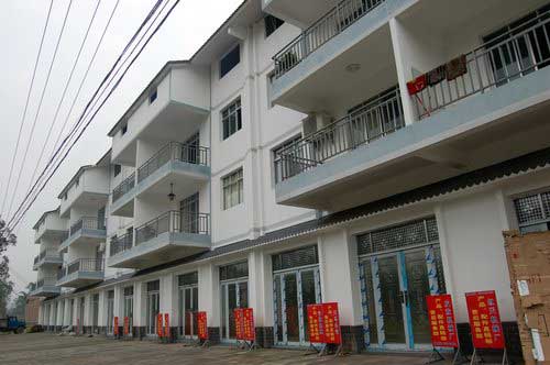 聚奎鎮(zhèn)：農(nóng)民住上“小別墅”