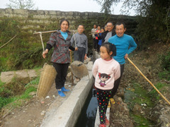 碧山鎮(zhèn)：女組長(zhǎng)牽頭 留守老人維跨省抗旱渠